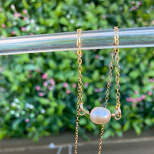Load image into Gallery viewer, Blush Pearl Necklace