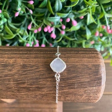 Load image into Gallery viewer, Quartz Glass Square Cut Bracelet