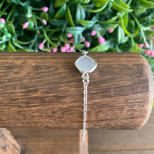 Load image into Gallery viewer, Quartz Glass Square Cut Bracelet