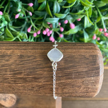 Load image into Gallery viewer, Quartz Glass Square Cut Bracelet