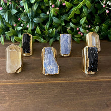 Load image into Gallery viewer, Clear Quartz Adjustable Ring