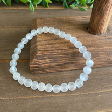 Load image into Gallery viewer, Selenite Bracelet