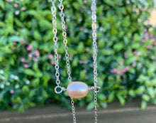 Load image into Gallery viewer, Blush Pearl Necklace